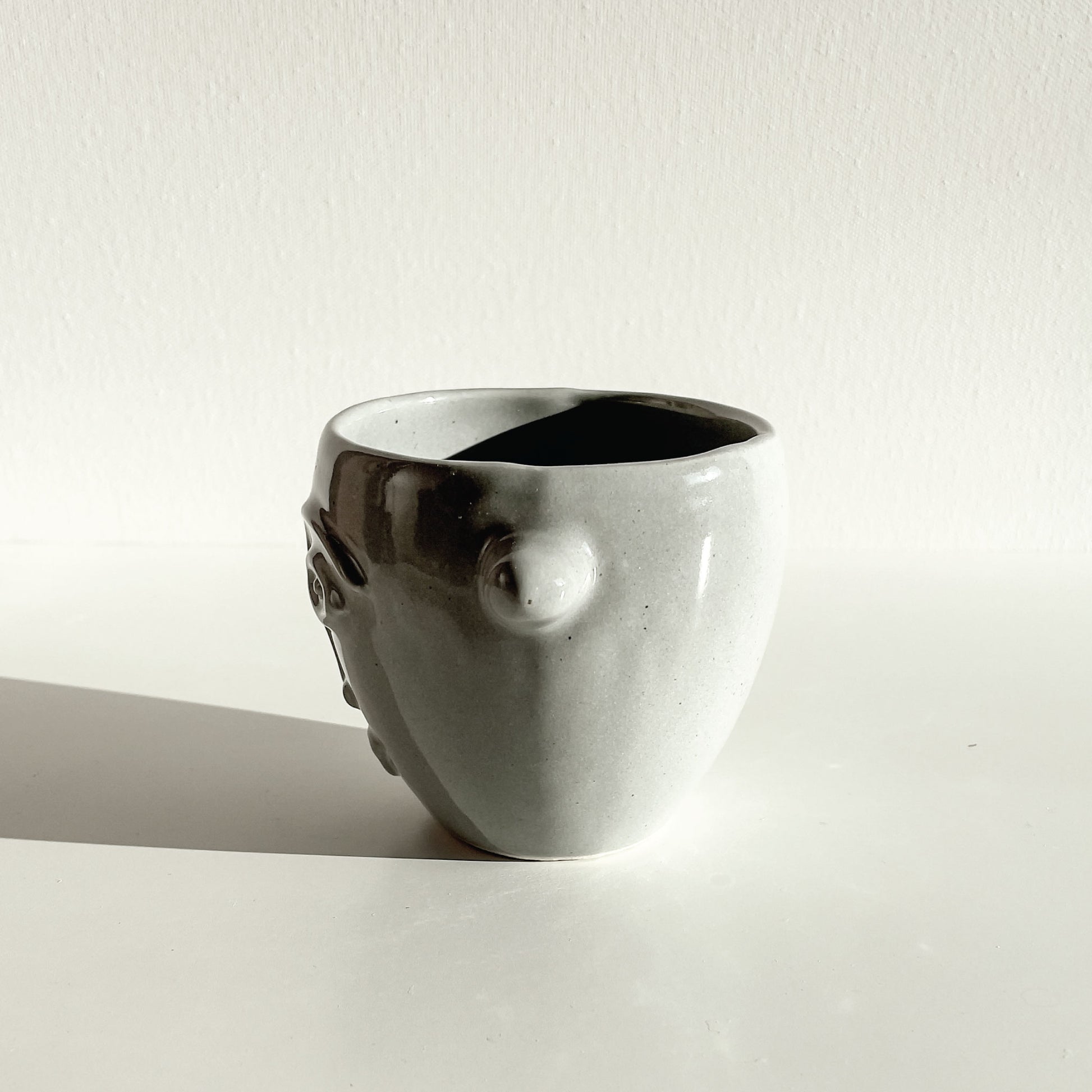 Gaia Ceramic Mug – Grey. Limited edition handcrafted ceramic mug. Dubai | Sharjah | Mellow | Buy now on MellowOfficial.com